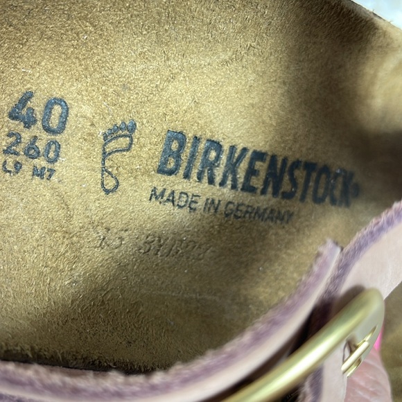 Birkenstock Gizeh big buckle sandals in pink nubuck leather - Picture 10 of 13